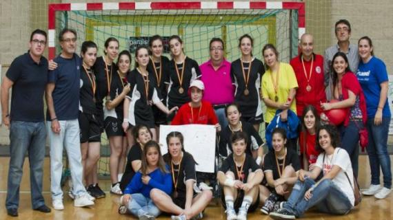 las-rojillas-medalla-de-bronce-del-campeonato-de-espana-juvenil