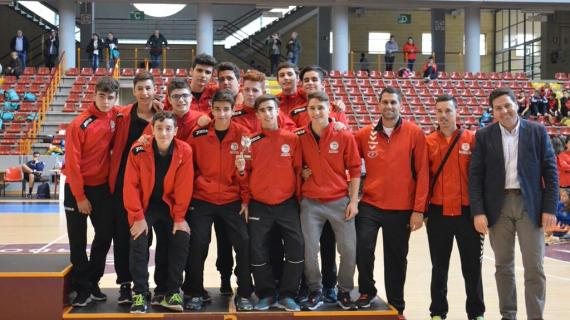 medalla-de-bronce-en-la-cordoba-handball-cup