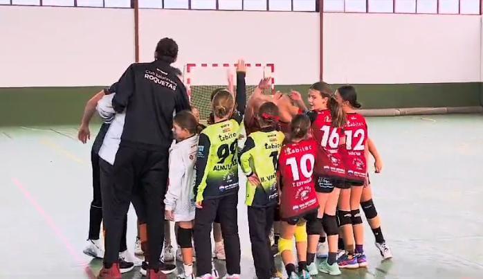 Victoria del BM. Roquetas B alevin femenino ante Bah&iacute;a de Almer&iacute;a